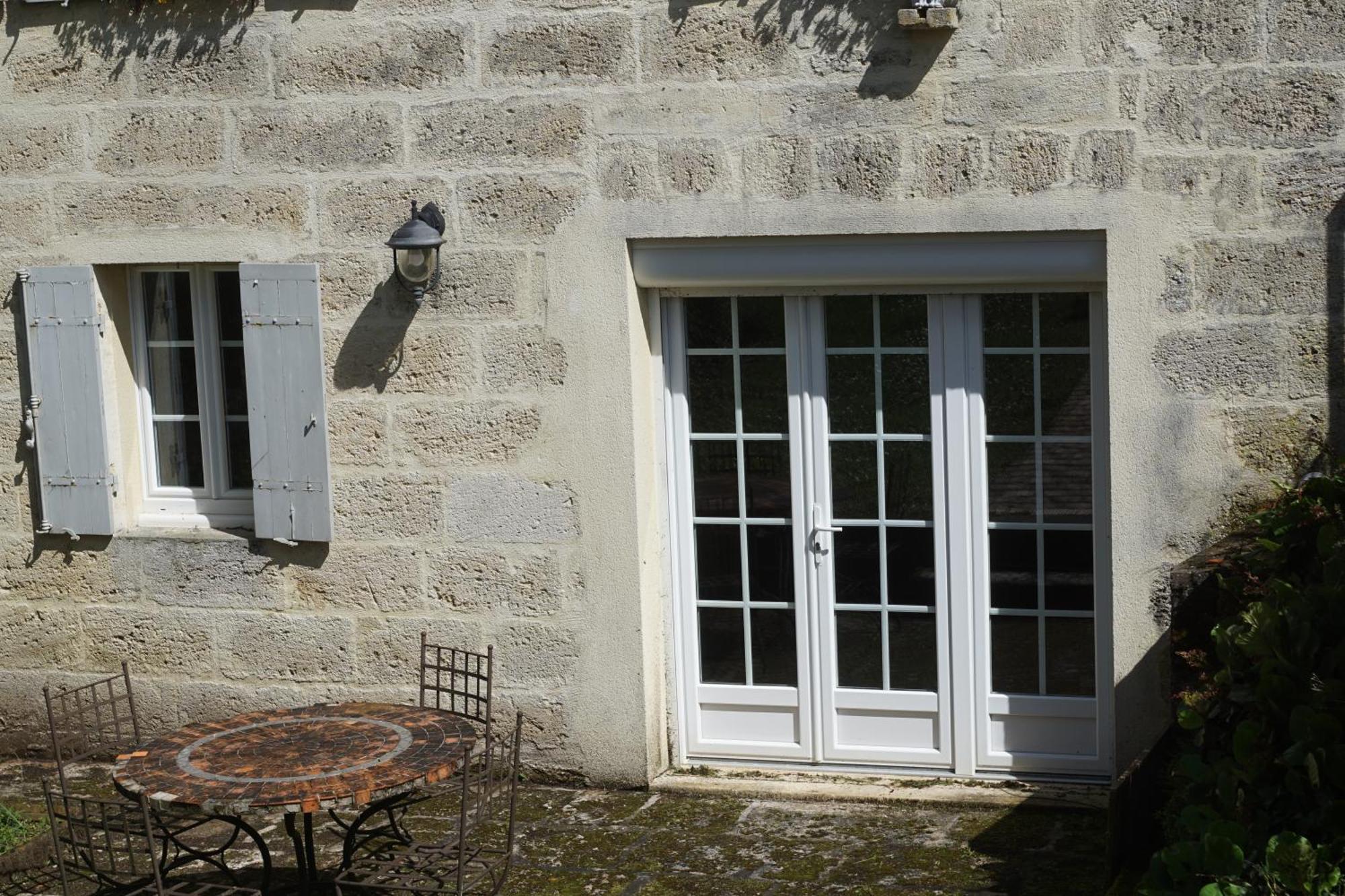 Отель Moulin Notre Dame Saint-Genes-de-Castillon Экстерьер фото